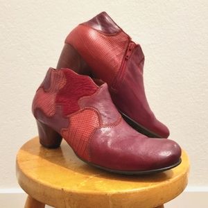 Think! Lunah Ankle Booties Red Burgundy Leather Calf Hair